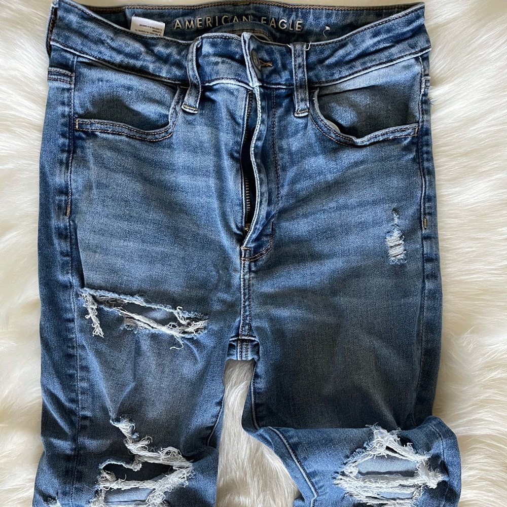 American eagle size 6 jeans